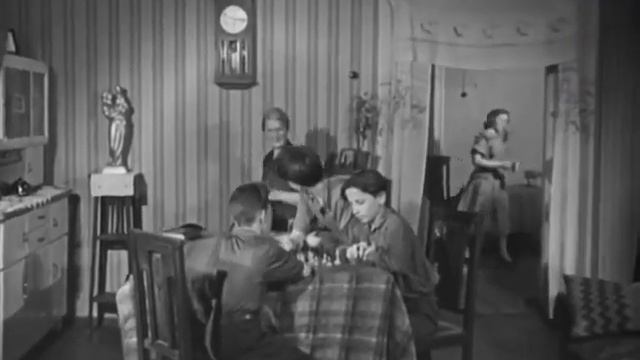 На стройках Москвы ЦСДФ, 1951 г смотреть онлайн