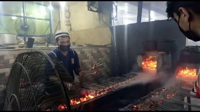 Al Asif ki mashhor Dumba Boti  Vlogg with Friends  Sharifzaday