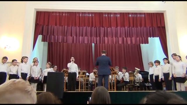 «Весёлый ветер» («Песня Роберта») / Мирослав Сергеев и Концертный оркестр Алексея Губарева