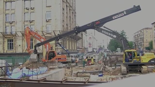 Экскаватор Volvo EC360B LC с телескопической рукоятью смотреть онлайн