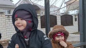 Давид и Яра едут на новые приключения в дет. центре часть 1