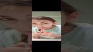 Пробую желейную конфету Вкусная плививка