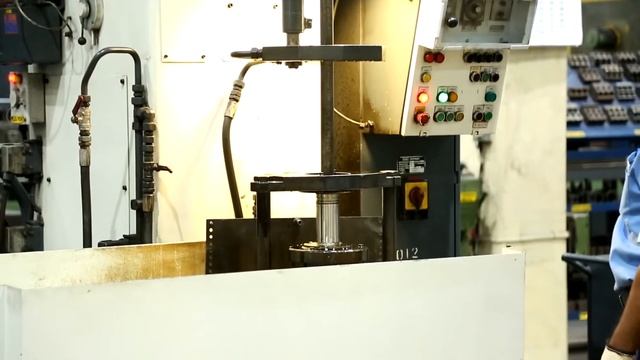 LMW Machine Tool Division - India's Finest CNC Machine Manufacturers смотреть онлайн