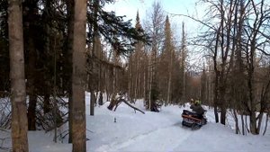 ВИЗУС 1 на Южном Урале база Лемеза 2023 год. Часть 2   СКАЛА С ДЫРОЙ.   _4К