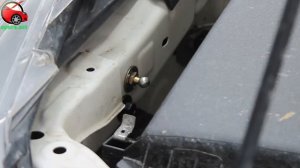 Установка упоров / амортизаторов капота на Toyota Hilux 8 / Fortuner 2 от upora.net