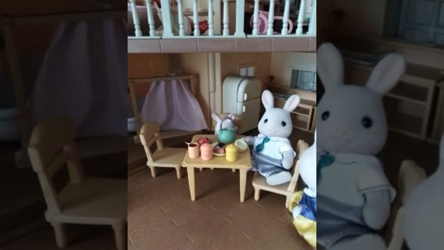 Sylvanian famelies Сиротка Тигрёнок