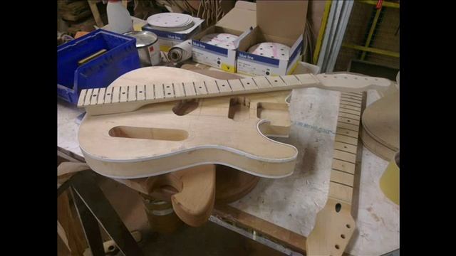 The Tv Candy Red Wild Custom Pickups Test смотреть онлайн