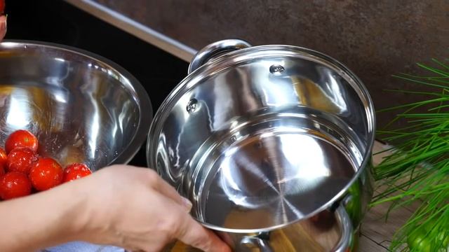 Квашенные Помидоры фаршированные Чесноком и Зеленью