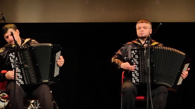 Н.Малыгин "Попурри на темы песен  военных лет" Исп. Зауральское трио баянистов