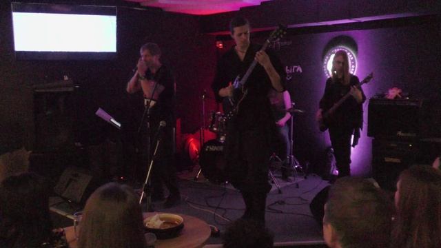 Композиция «Living In The Shadows» - Mattew Perryman Jones  с концерта Lari Band 02.03.2024