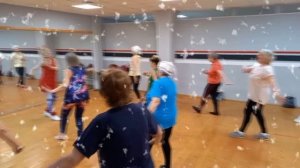 ЗУМБА ГОЛД®|ZUMBA GOLD®| Диана Кузнецова|Новогодний флешмоб|"Rudolph The Rednosed Reindeer"
