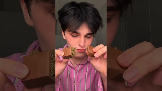 ЕМ НАСТОЯЩИЙ ДУБАЙСКИЙ ШОКОЛАД!!!🍫 || тгк: марк калинин✨