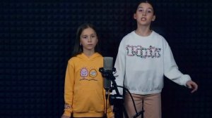 "Дети любят рисовать". Музыка В. Шаинского, слова Э. Успенского. исп.Янина и Марианна Волковы