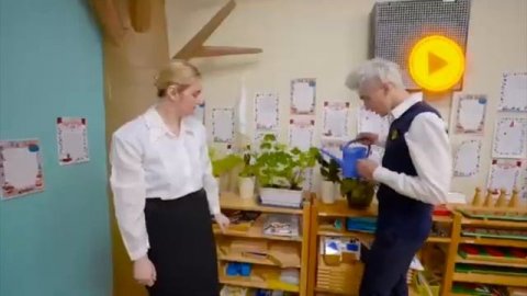 1000003379.mp4 пауза Челлендж в школе