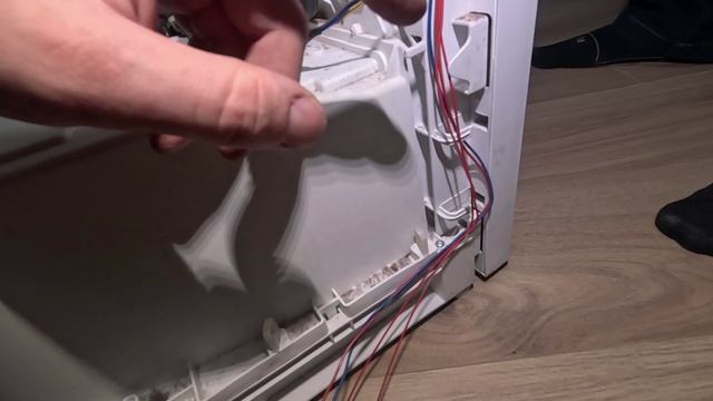 Сушильная машина V-ZUG adora v4000 за 500т.руб. Не сушит белье. Сколько сколько стоит? смотреть онлайн