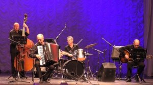 A.Lassagne-M.Torchy "Daddy Having Fun"/"Папа развлекается" Владимир Никулин (аккордеон) Новосибирск