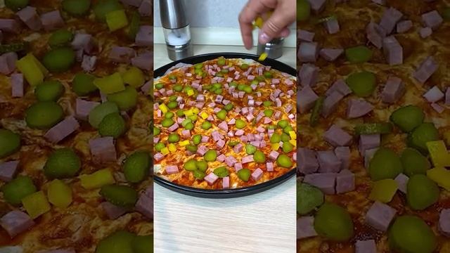 Пицца на тонком лаваше🍕