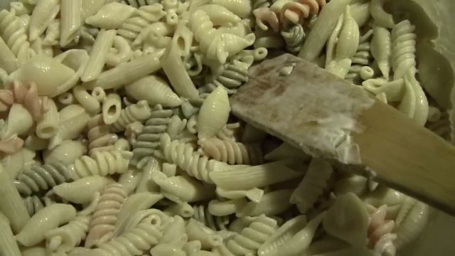 SEAFOOD PASTA SALAD WITH RECIPE