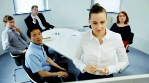 The Expert (drawing 7 perpendicular red lines)