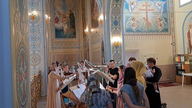 Степенна и прокимен воскресные глас 3-й.