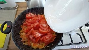 Гречка с овощами, куриное бедро в духовке.