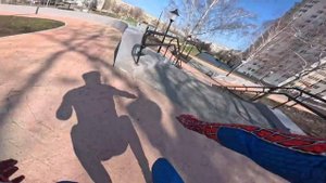 SPIDER-MAN MAKES HIS GIRLFRIEND VERY ANGRY 😢 @Celpan (Parkour POV Chase)