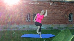 Упражнения для мышц живота стоя / Укрепляем пресс / Кадры местности в конце видео