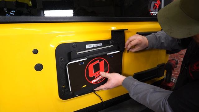 Jeep Wrangler JK Rugged Ridge Lighted Whip RGB LED 39" With Mounting Bracket 2007-2018 Installation смотреть онлайн