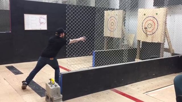 STAR WARS | B.A.T.L. Axe Throwing Jedi Mind Tricks смотреть онлайн