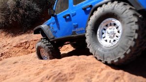 Axial® SCX10™ III Jeep® JLU Wrangler 1_10 4WD Scale Crawler Kit (1440p)