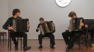 Е. Дербенко «Русско-бродская кадриль» Играет трио баянистов: Г.Заволокин, Е. Козлова, В. Чернядьев