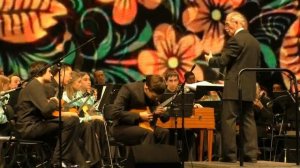 Виртуоз на балалайке Степан Перебейнос  А.Шалов «Эх, сыпь, Семён»