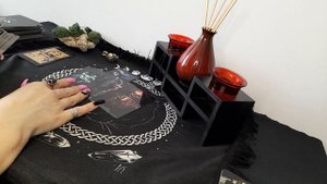 4 Короля: Следит ли Он за Вами в Соц. Сетях?!