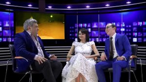 Гульназ Асаева и Рифат Шарафутдинов в студии EF Group