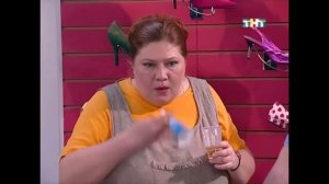 Счастливы вместе. Сериал Букины. Гена спит с Леной