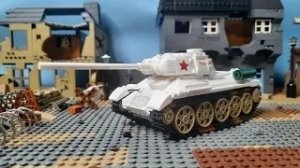 Обзор на лего танк Т-34-85 в белом цвете от компании SLUBAN WWII