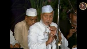 Ustad Bismillah Khan playing Shehnai for Shri Mataji & Yogis in France Part 1 of 5 15th Aug 1987
