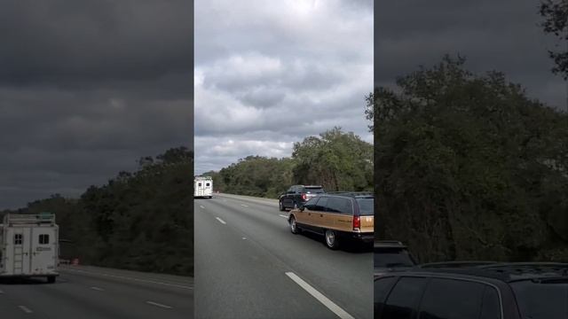 🪵1994 chevrolet caprice station wagon wood 🪵 grain side #1994#chevy#caprice#wagon#classic#antique смотреть онлайн