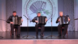 "Кукарача" обр. Н.Малыгина Играет Зауральское трио баянистов