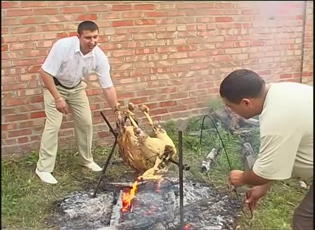 ЦЫГАНСКОЕ СЧАСТЬЕ.
СВАДЕБНЫЙ БАРАШЕК