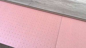 Укладка ламината на стяжку тёплого пола