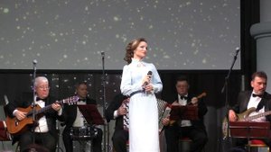 Романс "Отцвели уж давно хризантемы в саду" Поёт Наталья БАСОВА Новосибирск