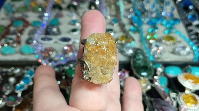 Предновогодняя распродажа природных украшений из камня 89235745055.
