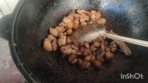 Грудинка с картошкой в казане на костре 😋