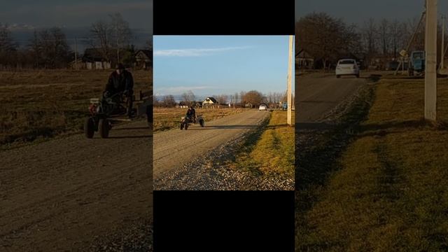 Хуторской транспорт. В городе такого не увидишь.