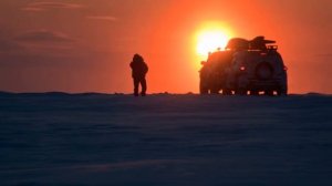 А может нам не размыкать счастливых рук