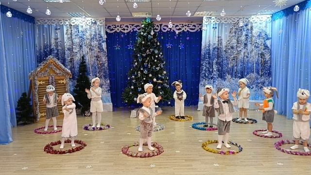 Новогодний утренник в младшей группе "Сказочный новый год!"