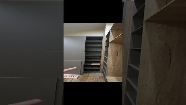 Установка гардеробной в частном доме.