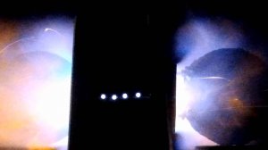 Встречное схлопывание двух волн детонационного горения  в газодинамическом резонаторе  лазера