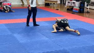 Бой в NoGi BJJ/Тробюк Тимофей (R) vs Туаев Виктор/2012-2013/Белый/до 34 кг/Sibirsky Bars Open 4.